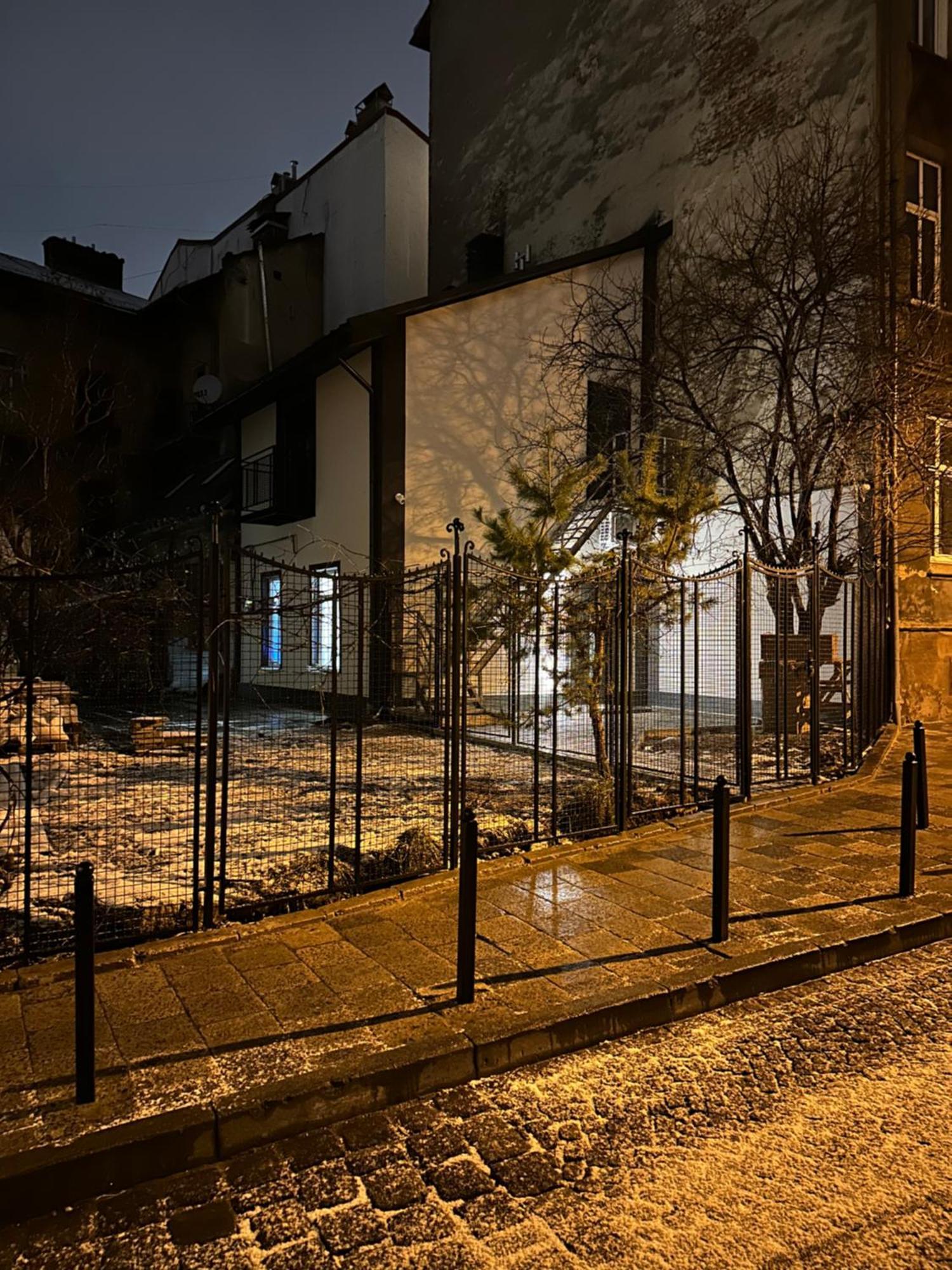 Apartment On Snijna Street 5 ลวีฟ ภายนอก รูปภาพ